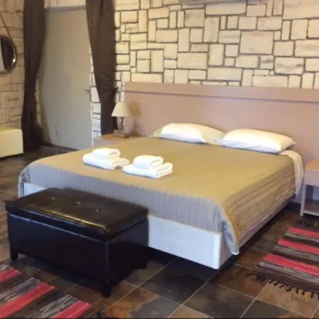 Thearesort Exclusive